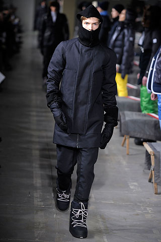 Moncler Gamme Bleu / - 2010-2011